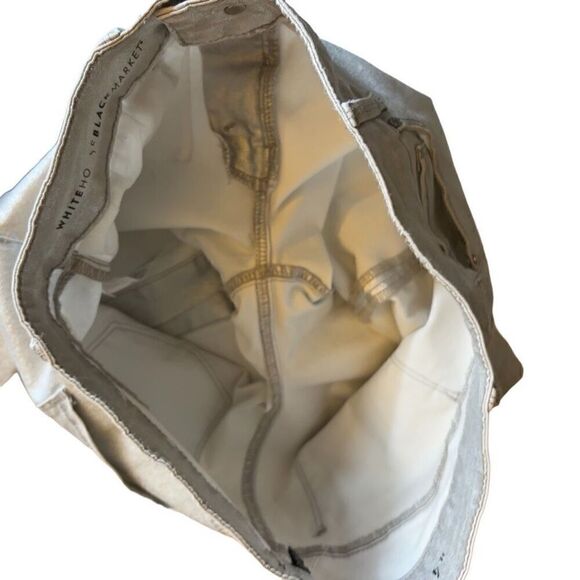 Adidas’s navel blue shorts - Picture 8 of 9